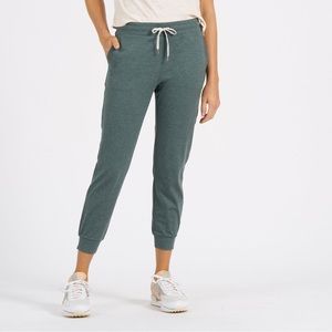 Vuori Performance Jogger | Kelp Green | Small